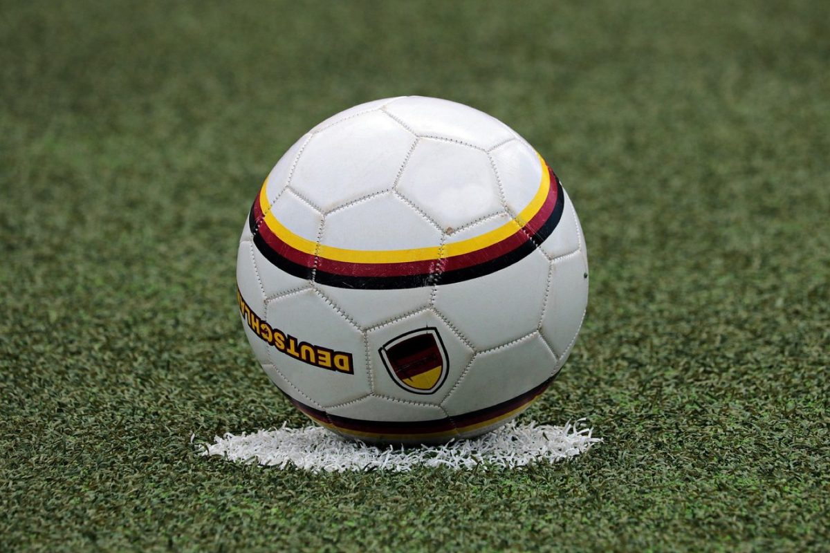 Montre GPS ou pod/vest pour suivre le football : résumé