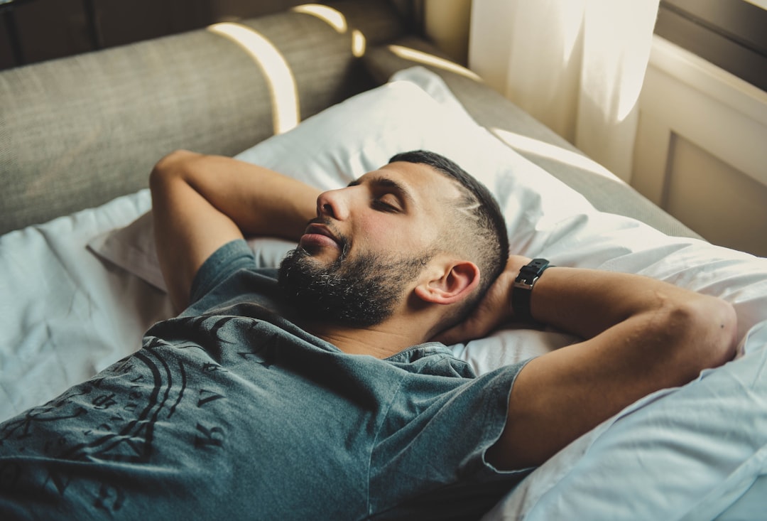Routine de sommeil idéale pour récupérer entre deux matchs
