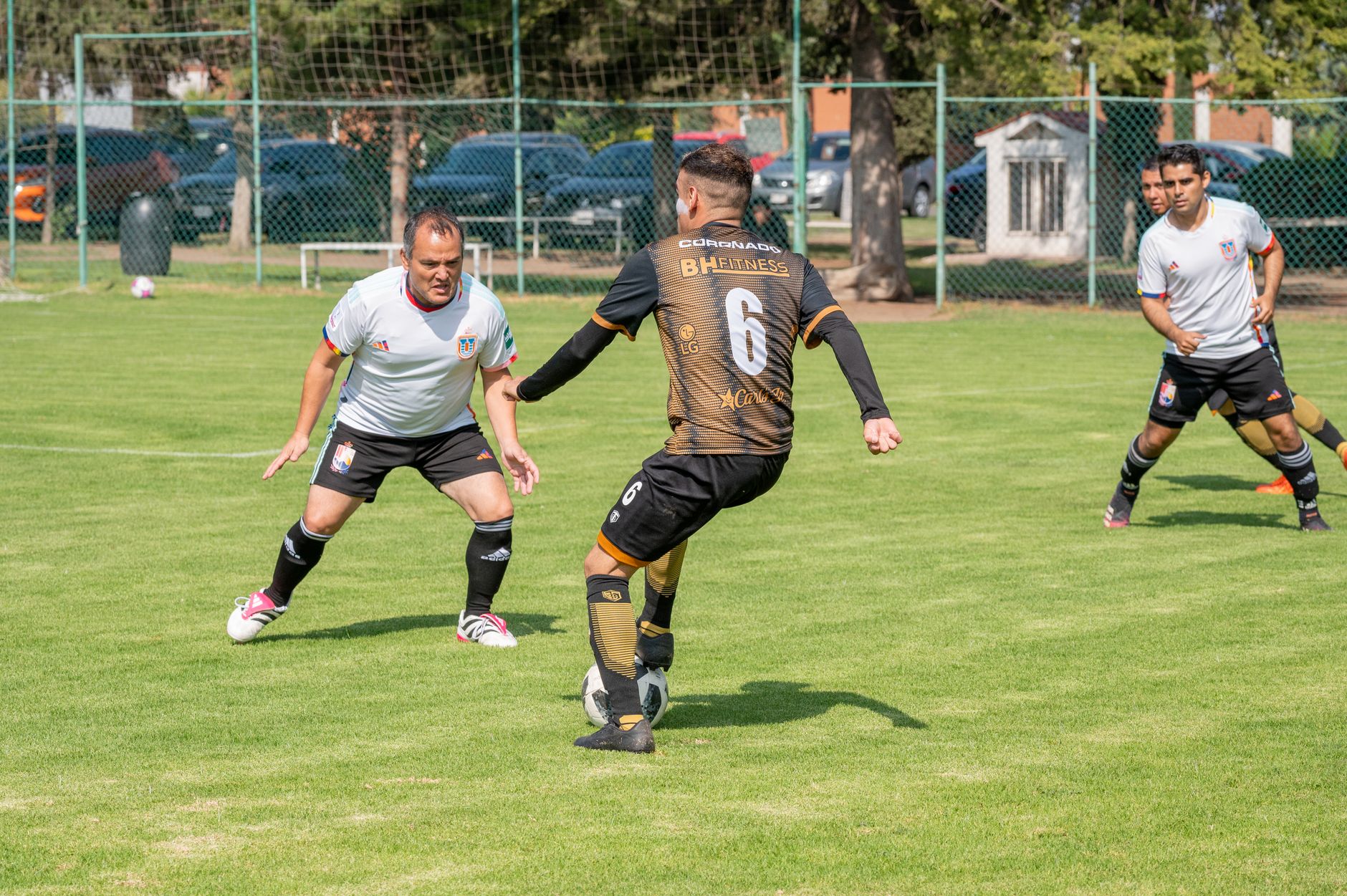Suunto ou COROS : quel cadran GPS pour football